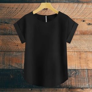 Plus Solid Keyhole Back Blouse